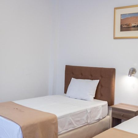 Hostal Los Frayles パラカス エクステリア 写真