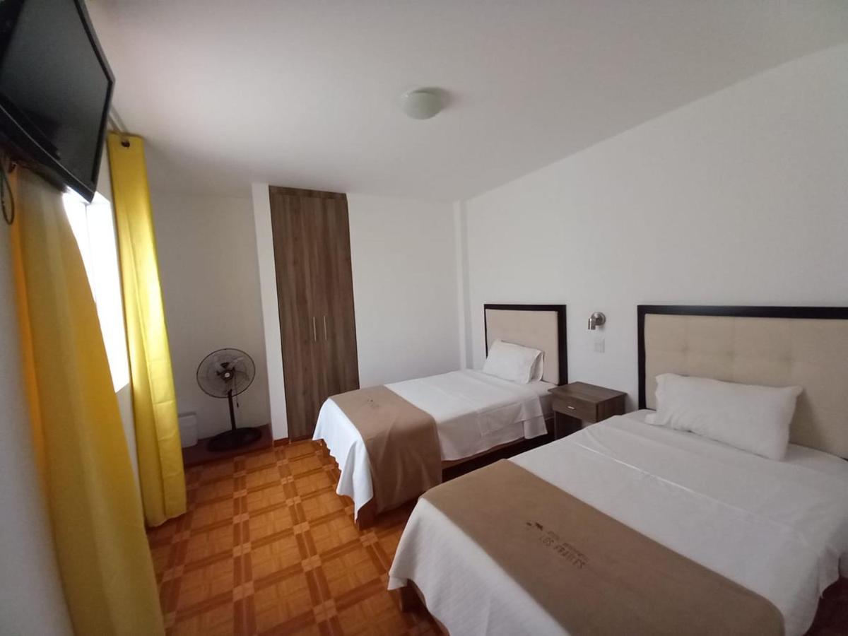 Hostal Los Frayles パラカス エクステリア 写真