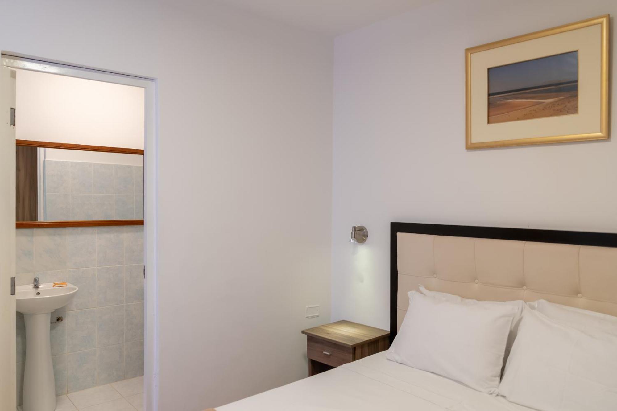 Hostal Los Frayles パラカス エクステリア 写真