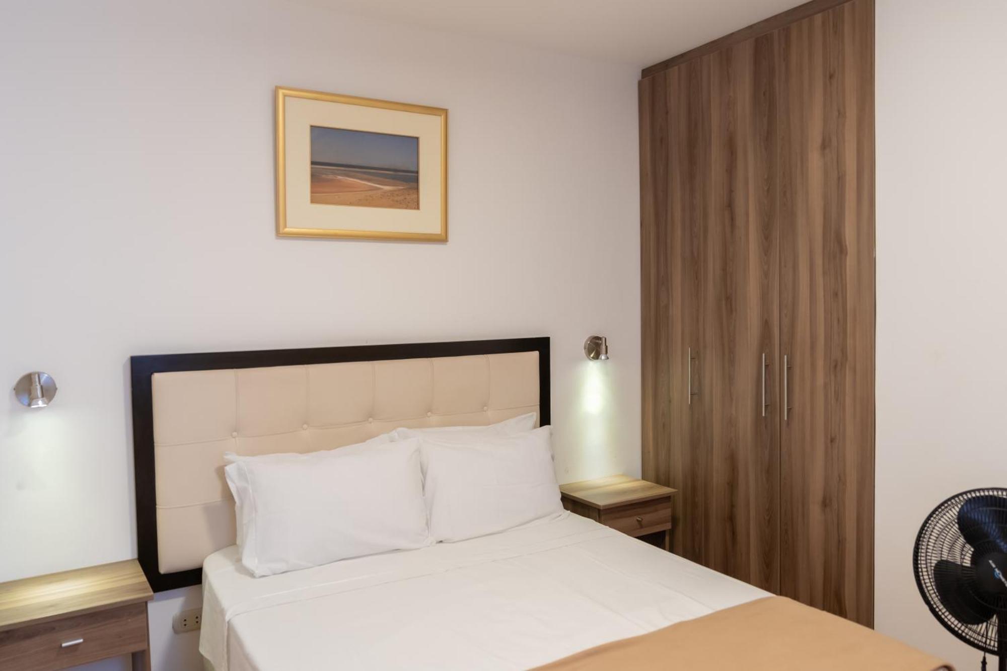 Hostal Los Frayles パラカス エクステリア 写真