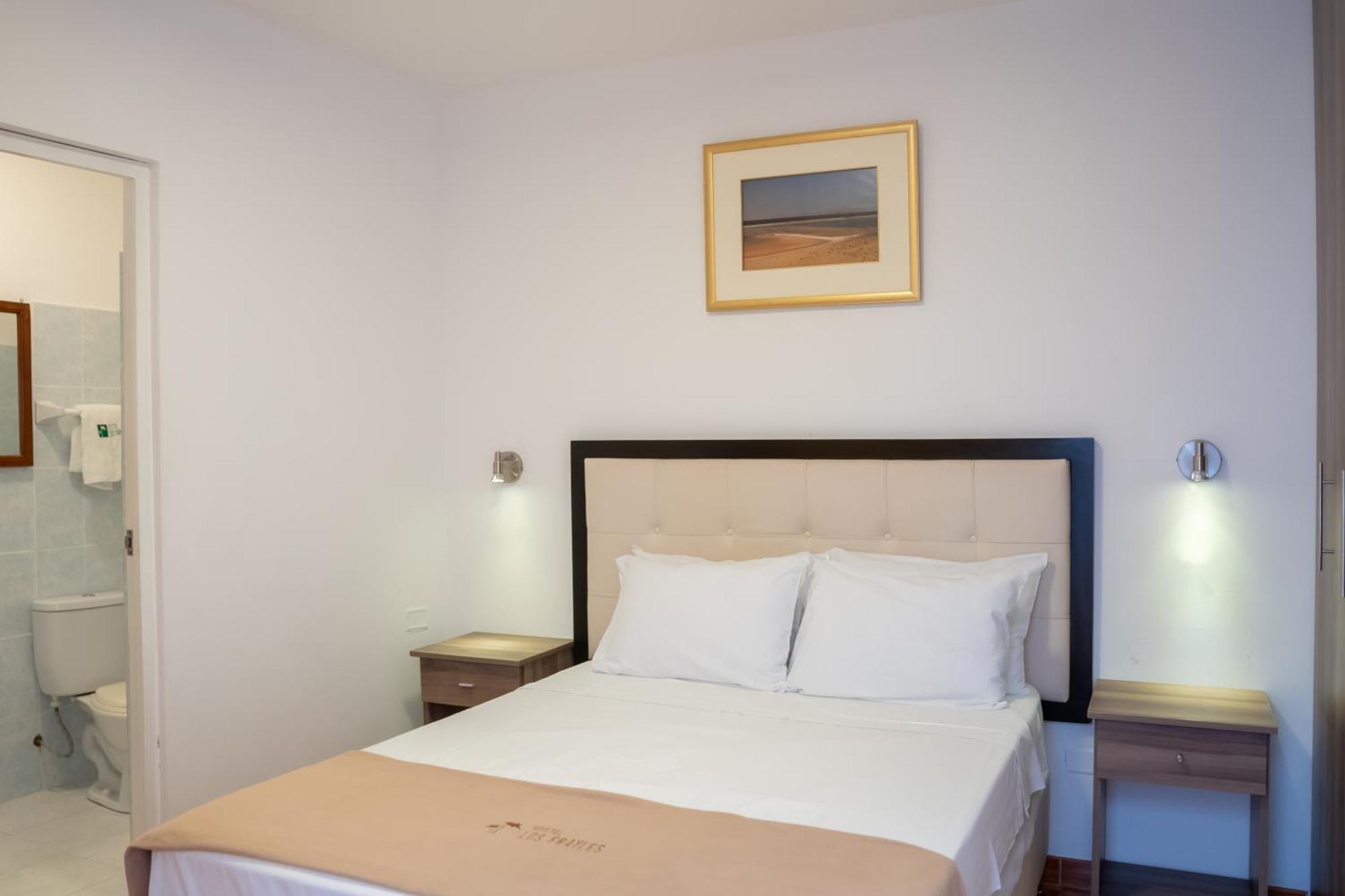 Hostal Los Frayles パラカス エクステリア 写真