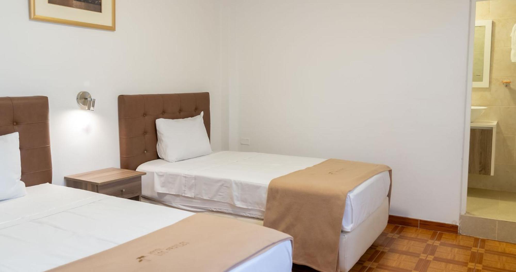 Hostal Los Frayles パラカス エクステリア 写真