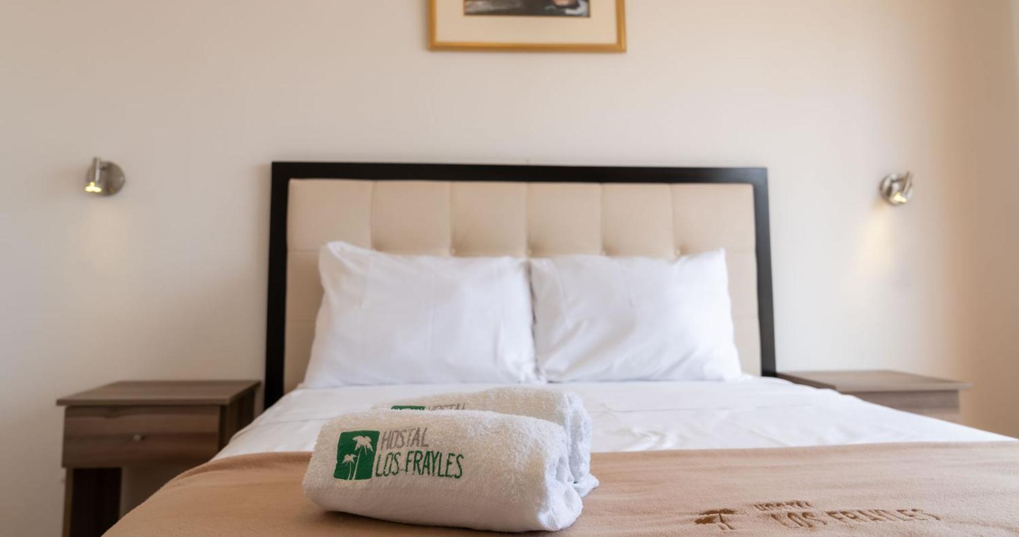 Hostal Los Frayles パラカス エクステリア 写真